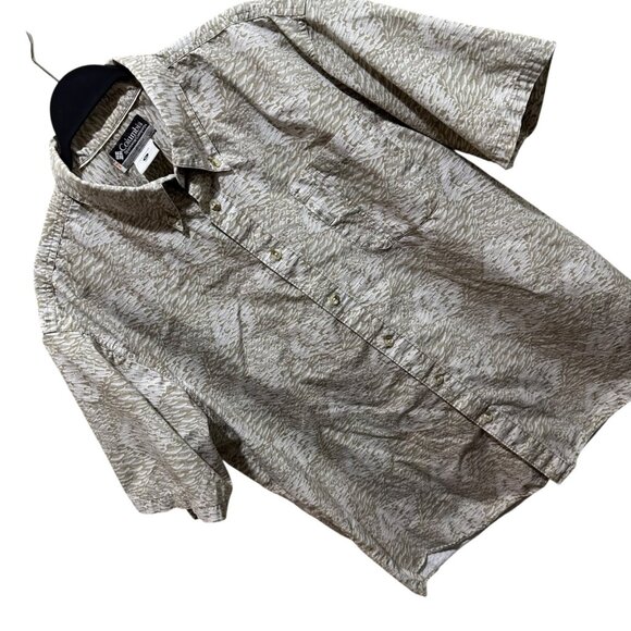 Columbia XCO Mens Size XL Tan Fish Print Button Down Short Sleeve Shirt - Picture 4 of 11